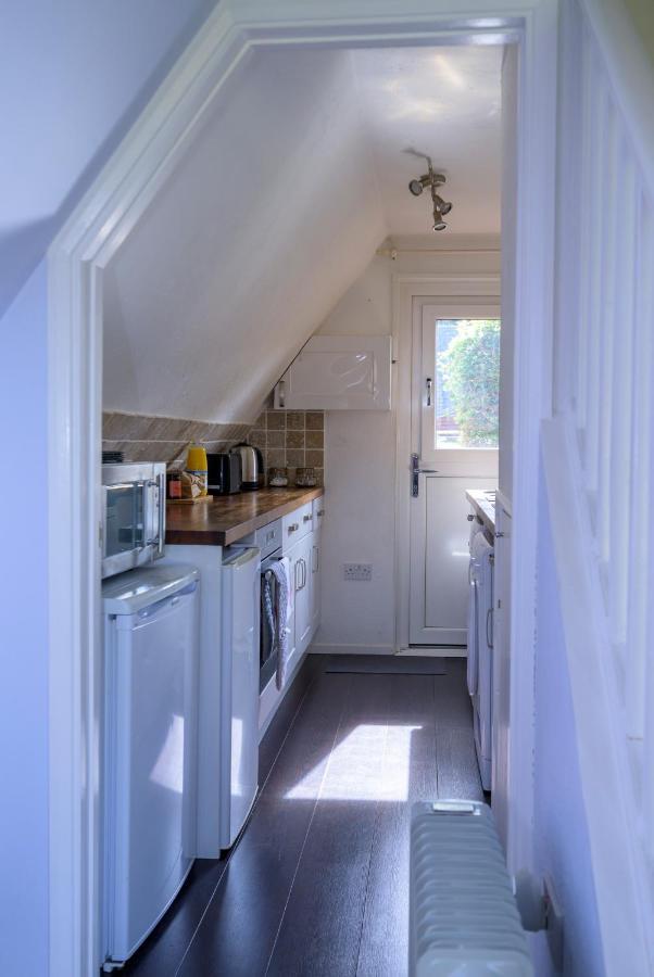 Escape To A Clifftop Chalet With Pool And Tennis Onsite - 1A Kingsdown Holiday Park Exterior foto