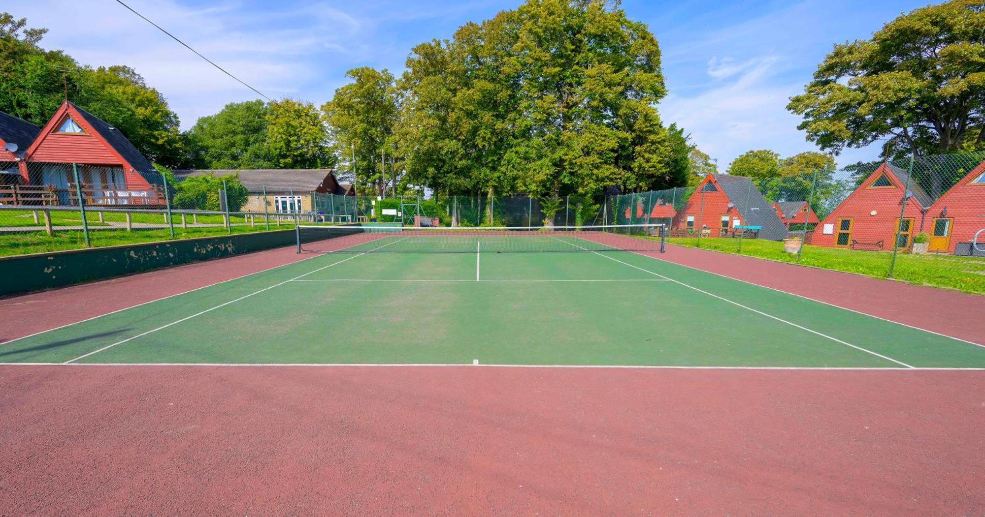 Escape To A Clifftop Chalet With Pool And Tennis Onsite - 1A Kingsdown Holiday Park Exterior foto